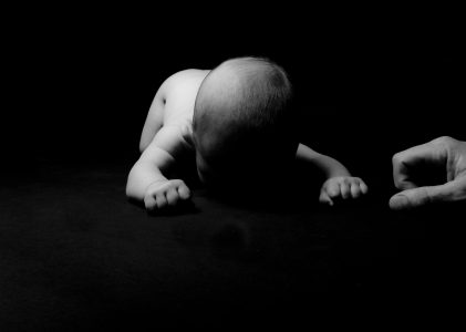 Dossier : Peut-on aider son enfant à marcher ?
